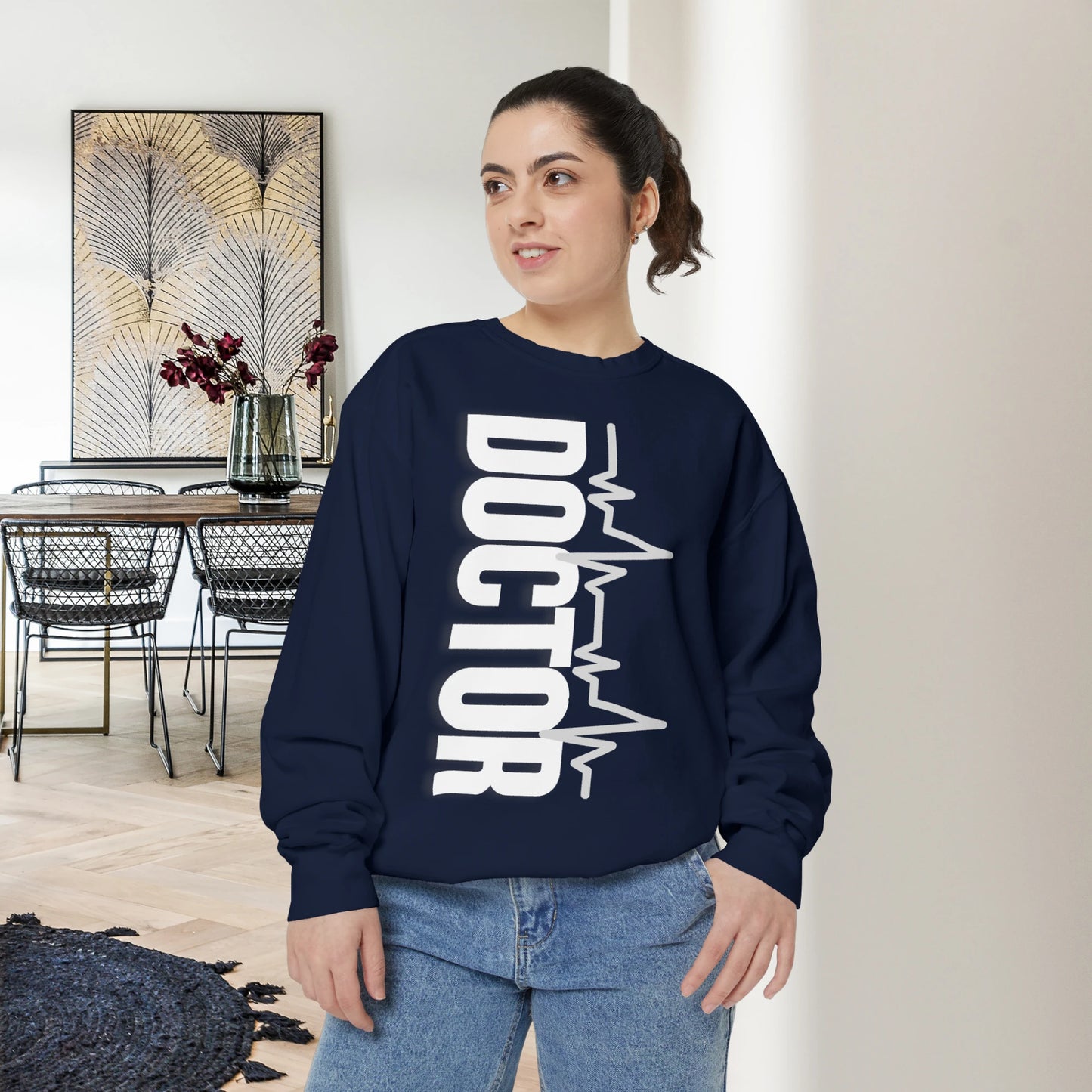 DOCTOR / Unisex Garment-Dyed Front Print Sweatshirt
