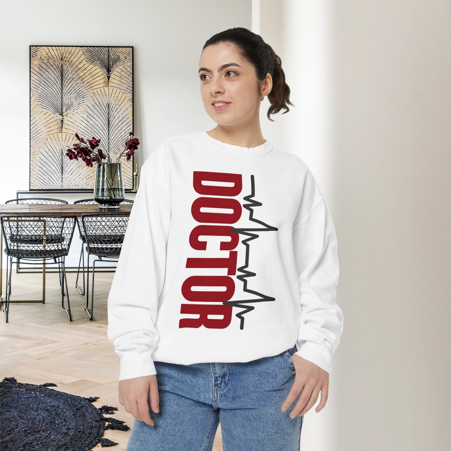 DOCTOR / Unisex Garment-Dyed Front Print Sweatshirt