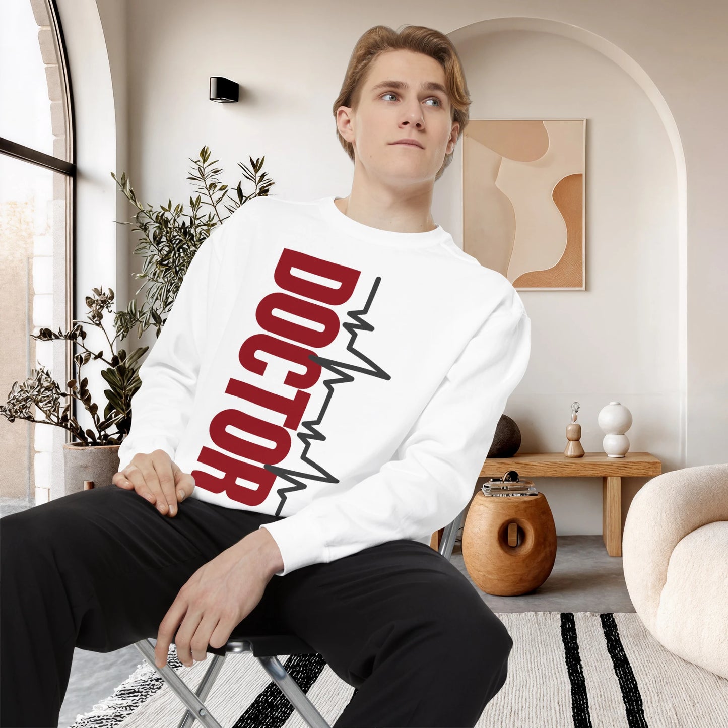 DOCTOR / Unisex Garment-Dyed Front Print Sweatshirt