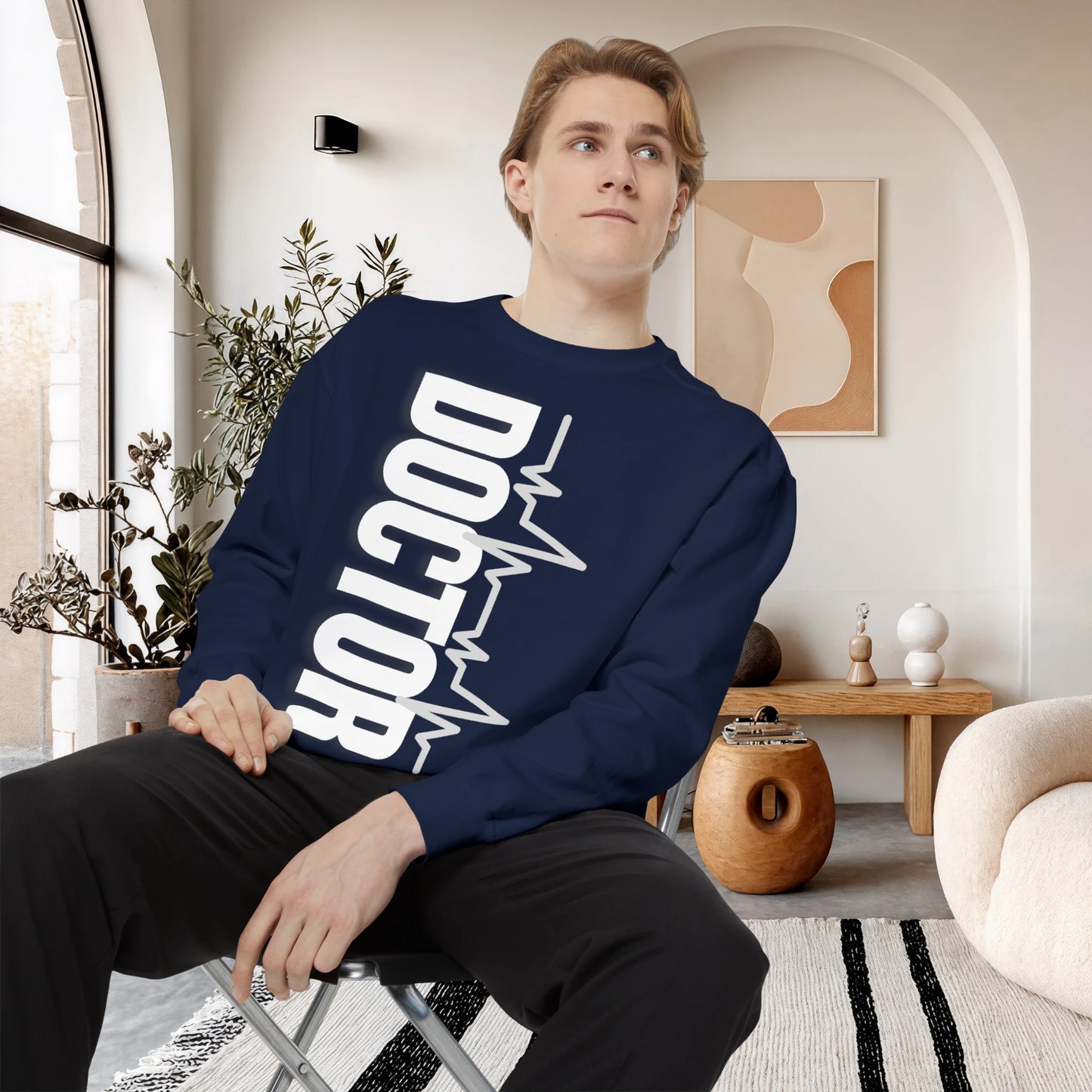 DOCTOR / Unisex Garment-Dyed Front Print Sweatshirt