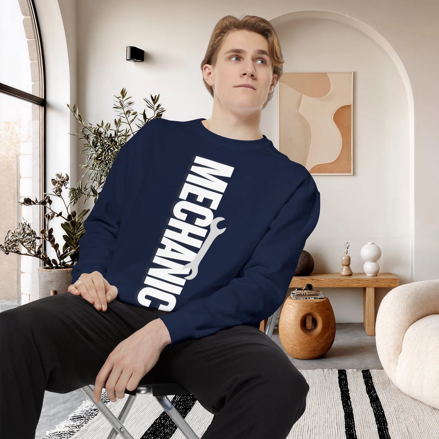 MECHANIC / Unisex Garment-Dyed Front Print Sweatshirt