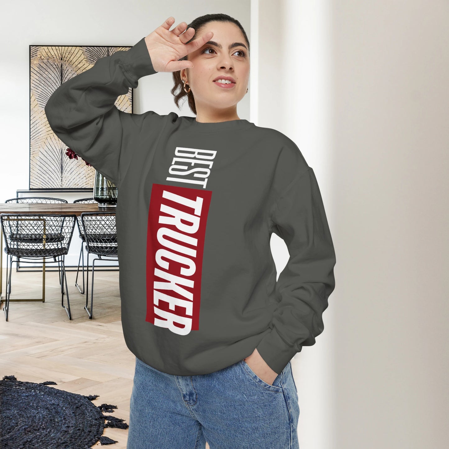 BEST TRUCKER / Unisex Garment-Dyed Front Print Sweatshirt