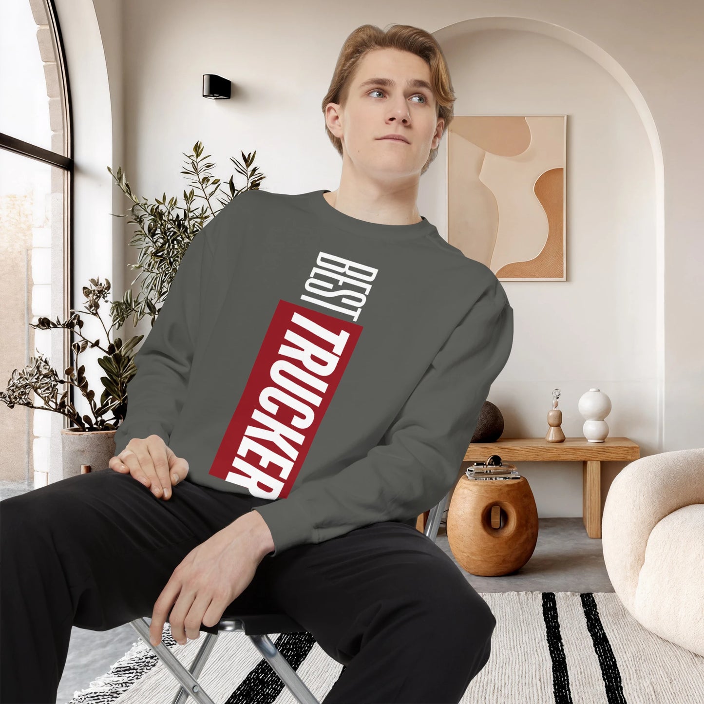 BEST TRUCKER / Unisex Garment-Dyed Front Print Sweatshirt